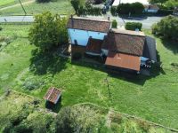 Jolie Maison Ancienne Avec Garage Et Terrain De Plus D'Un Hectare