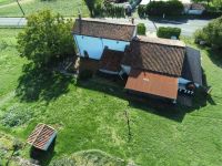 Jolie Maison Ancienne Avec Garage Et Terrain De Plus D'Un Hectare