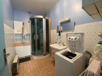 Jolie Longère avec 4 Chambres et Jardin à 10 minutes de Sauze Vaussais
