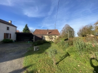 Beautiful Village House close to Nanteuil en vallée