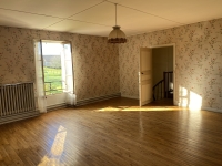 Beautiful Village House close to Nanteuil en vallée