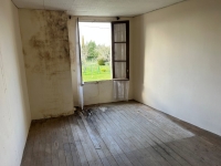Maison De Campagne A Rénover Sans Extérieur