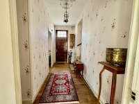Maison de Caractère avec 3 Chambres, Jardin et Garage à Ruffec