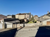 Maison de Caractère avec 3 Chambres, Jardin et Garage à Ruffec