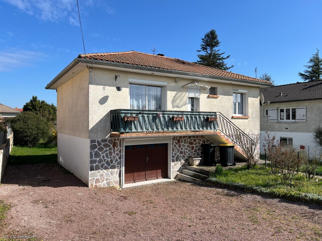 Detached House For Sale In Ruffec with Basement and Fenced Garden