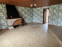 Maison Ancienne Avec Dépendances sur Grand Terrain