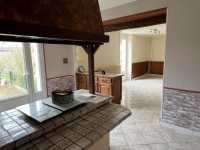Maison Ancienne Avec Dépendances sur Grand Terrain