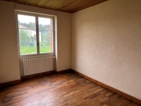 Maison Ancienne Avec Dépendances sur Grand Terrain
