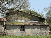 Small Barn Renovate With Garden in a quiet area - Near Champagne-Mouton