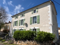 Maison de 4 Chambres dans un Petit Village de Compagne