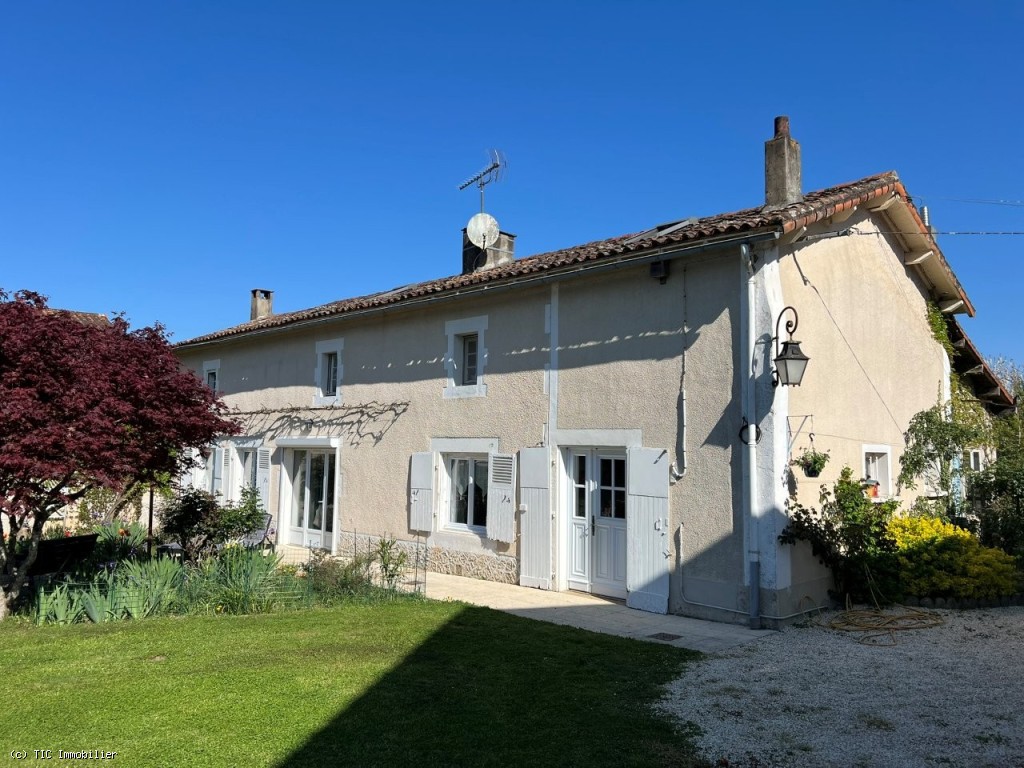 Comfortable 3 Bedroom Stone Property For Sale With Enclosed Gardens