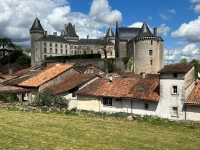 15th Century Village House in Verteuil-Sur-Charente With Beautiful View of the Castle