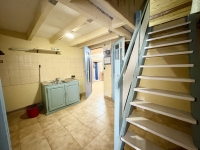 Belle Maison de Ville à Aigre avec 5 Chambres, Jardin et Garage