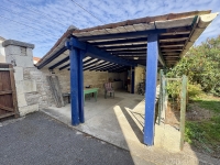 Belle Maison de Ville à Aigre avec 5 Chambres, Jardin et Garage