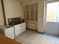 Flat With Independent Business Premises In The Historic Village Of Vertueil