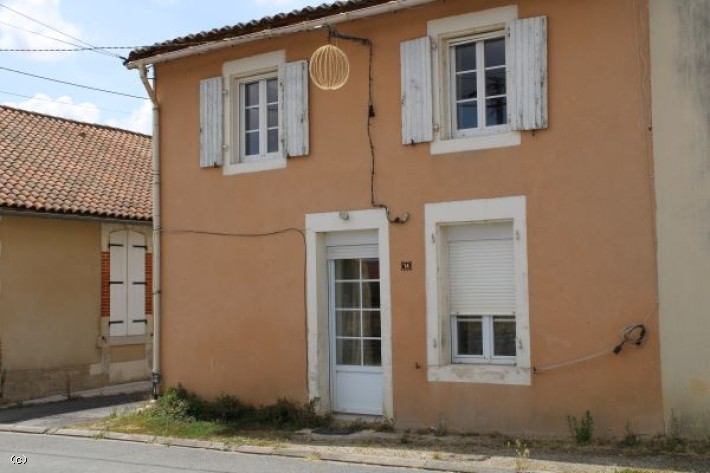 Maison de village, 2 chambres, terrasse