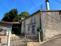 Charmante Maison en Pierre 2 Chambres - Secteur Nanteuil en Vallée