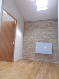 Exclusive! Pretty 2 Bedroomed Cottage With Courtyard/Garden and Orchard