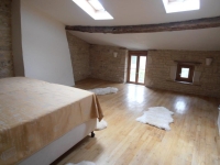 Exclusive! Pretty 2 Bedroomed Cottage With Courtyard/Garden and Orchard