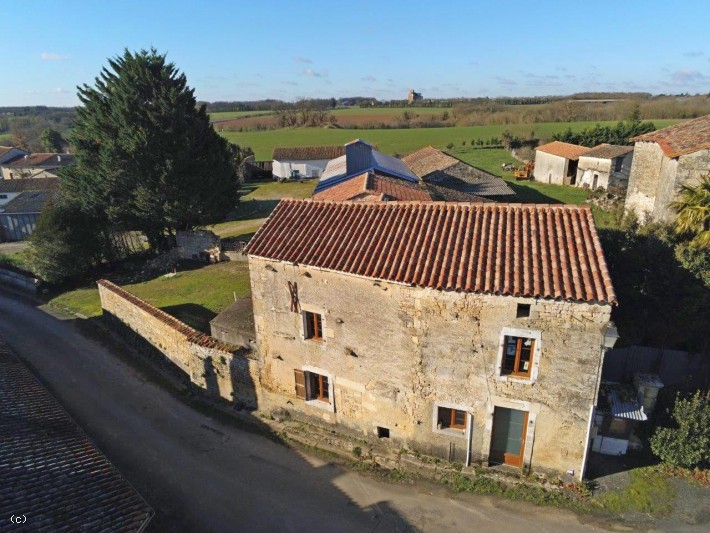 Maison Ancienne à terminer de Rénover