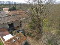 Pretty stone house with large garden