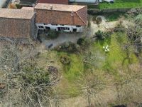 Pretty stone house with large garden