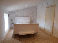 Spacious 5 Bedroomed Townhouse, Close to Commerce