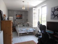 Spacious 5 Bedroomed Townhouse, Close to Commerce