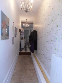 Spacious 5 Bedroomed Townhouse, Close to Commerce