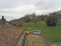 Belle Maison Deux Chambres Avec Grand Terrain