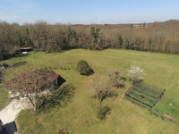 Grande Maison Ancienne Avec Gîte Et Superbe Terrain