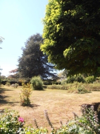 Charming 4 Bedroomed Property With A Beautiful Mature Garden