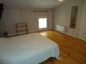 Maison avec 2 Chambres et Grange - Dans Un Village Pittoresque