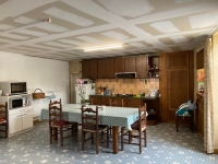 Large Town House With Garage