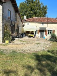 2 Bedroom Country House With Views To Die For. Barn And Gardens