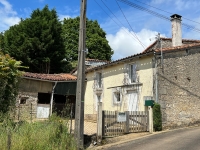 Charming 2 Bedroom Cottage In A Peaceful Hamlet Close to Nanteuil-En-Vallée