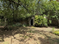 Pretty Town House with 2 Bedrooms & Enclosed Courtyard